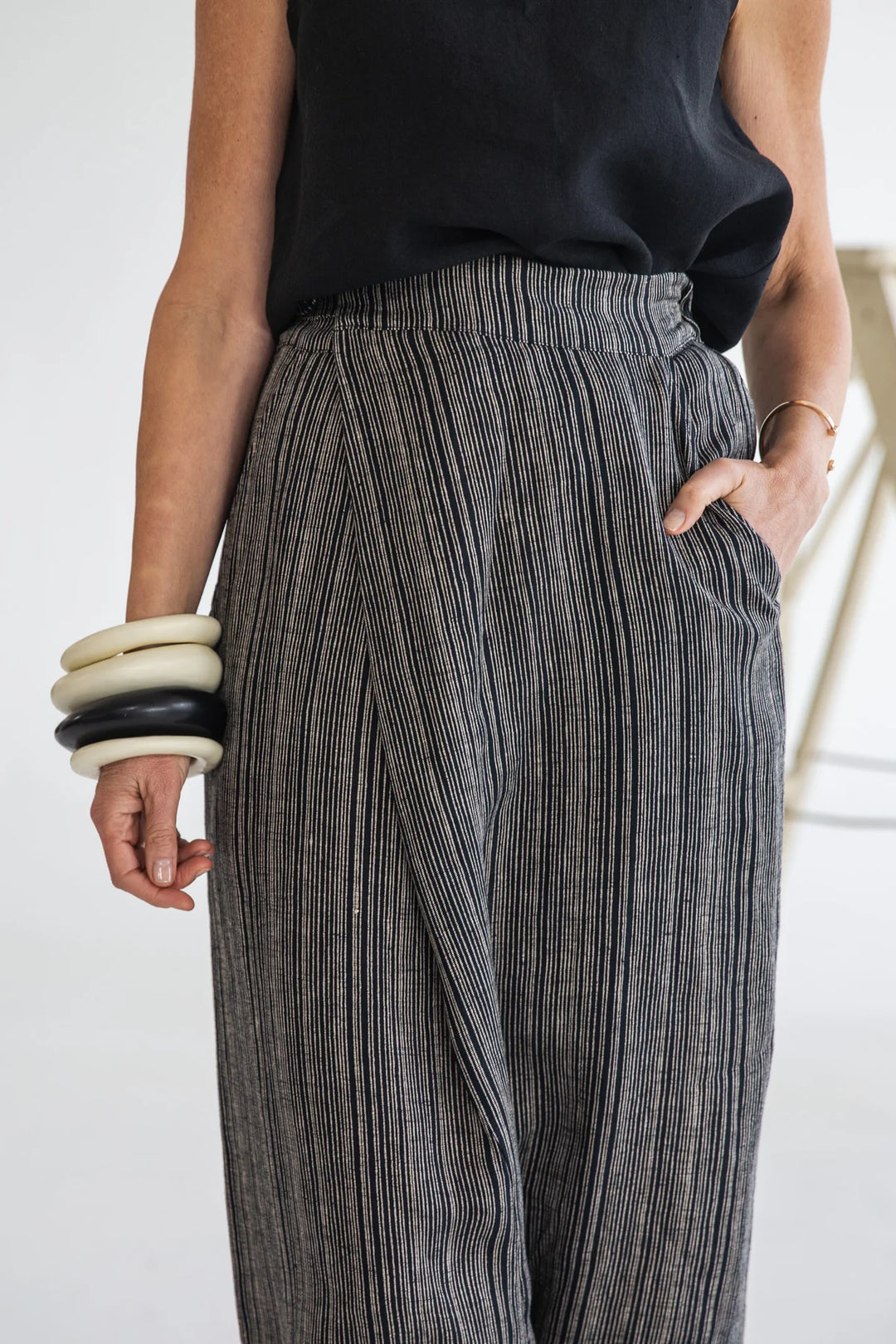 Koi Pant Raven Stripe