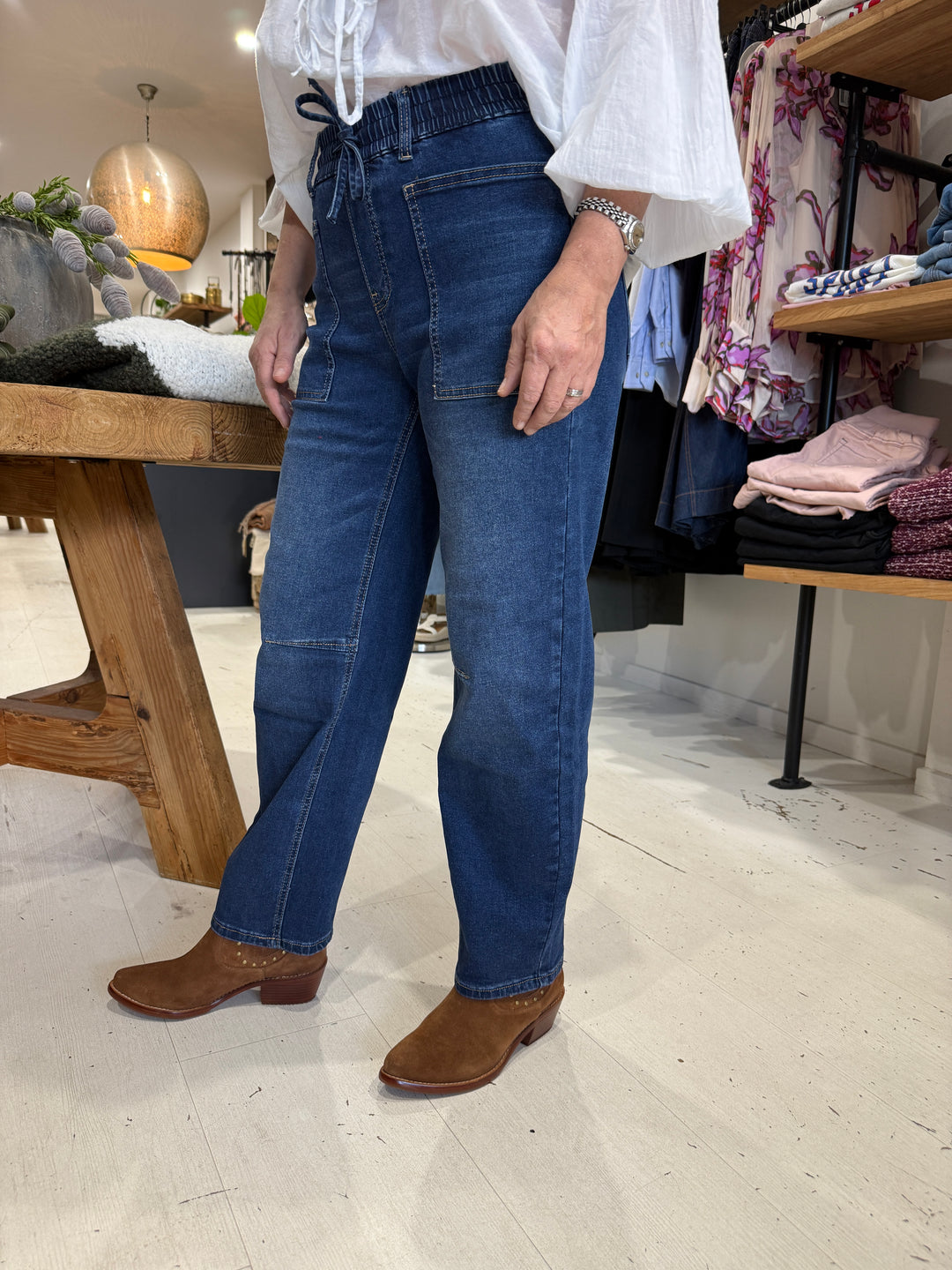 Beth Barrel Jeans