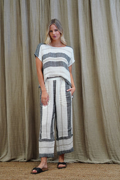 Carina Box Top Black Stripey