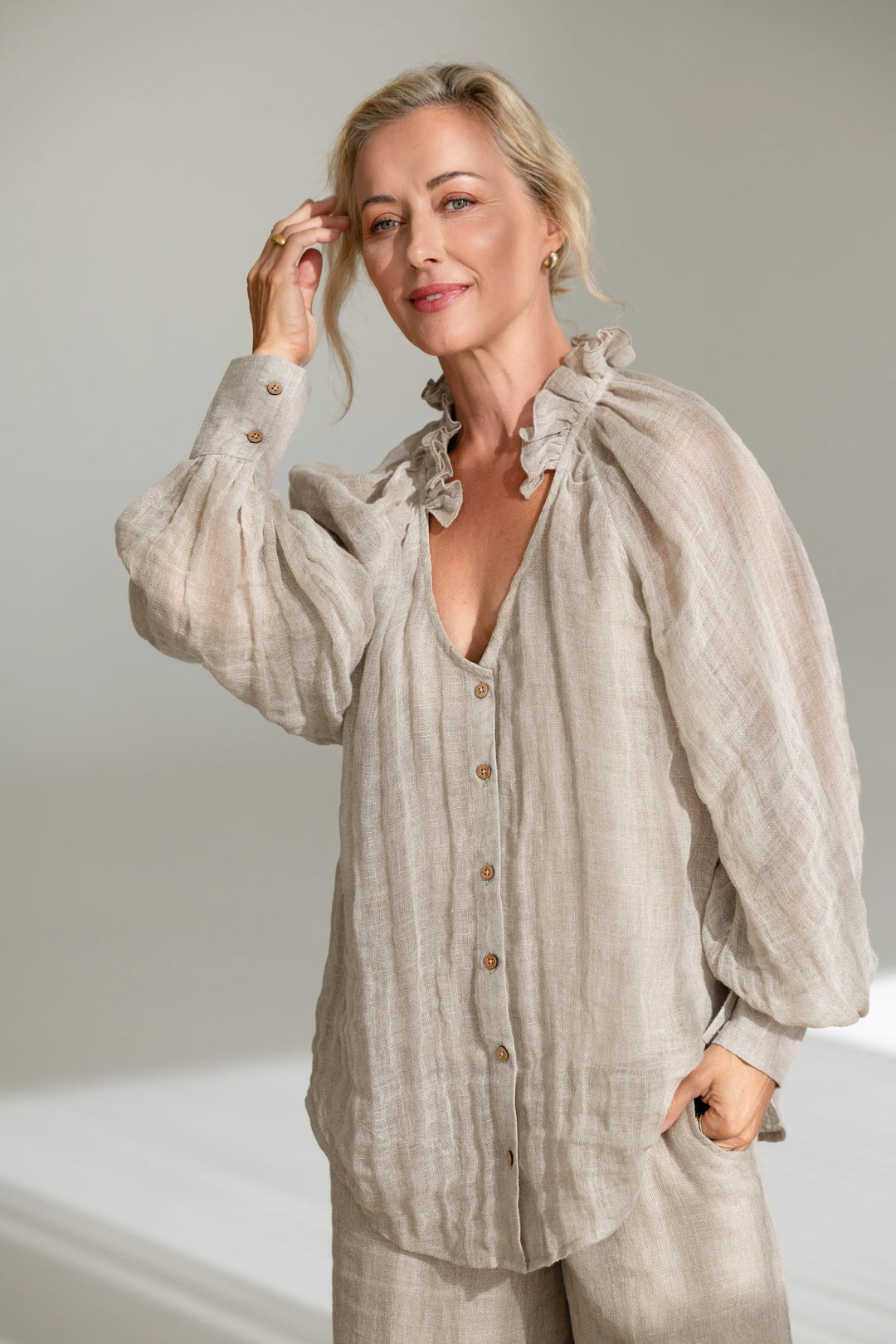 Mika Linen Blouse