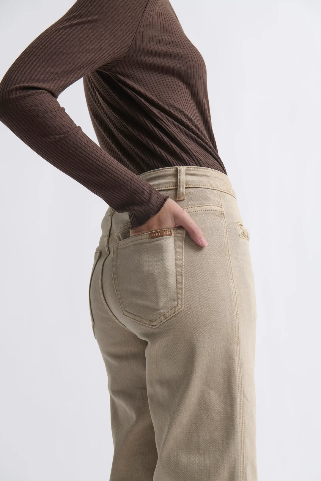 Freya Jean Plait Pocket