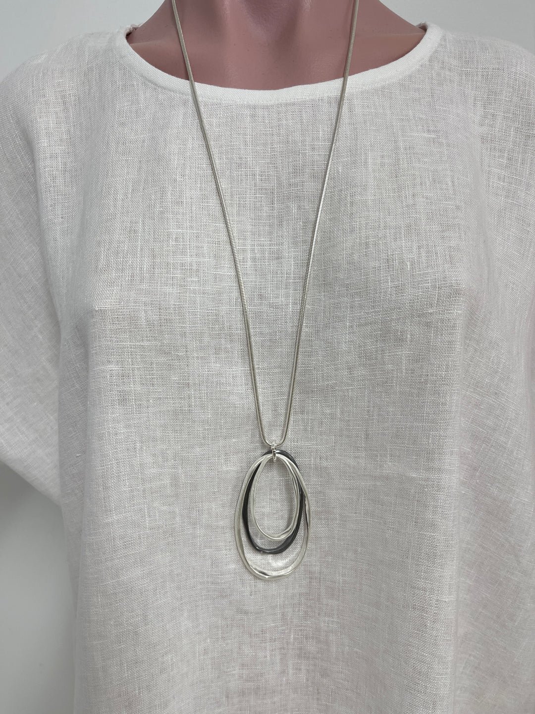 Subic Necklace Black