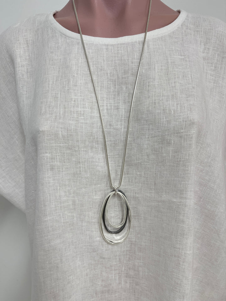 Subic Necklace Black