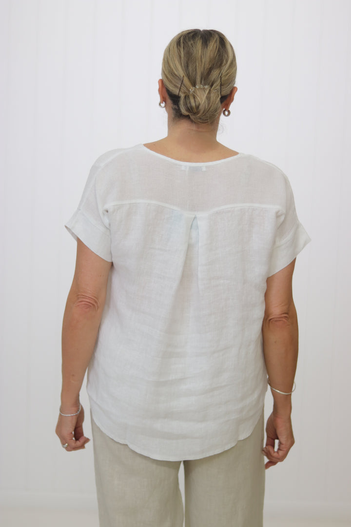 Carmela Tee