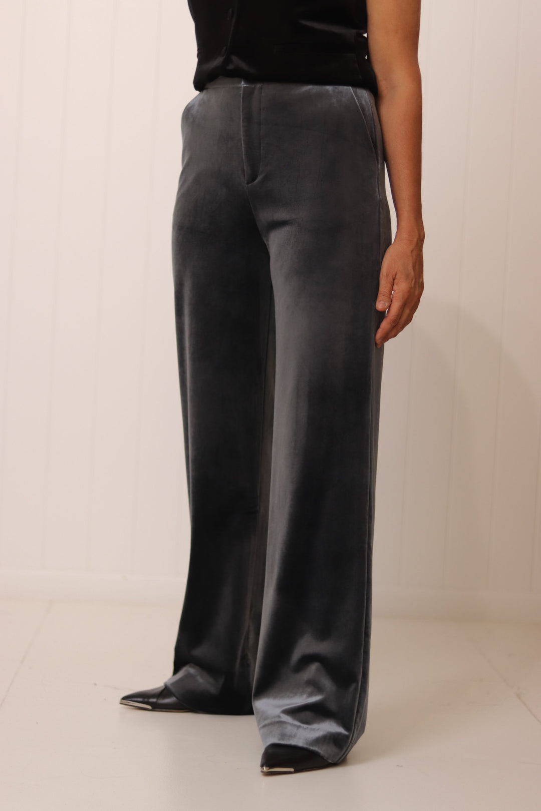 Jets Velvet Pant