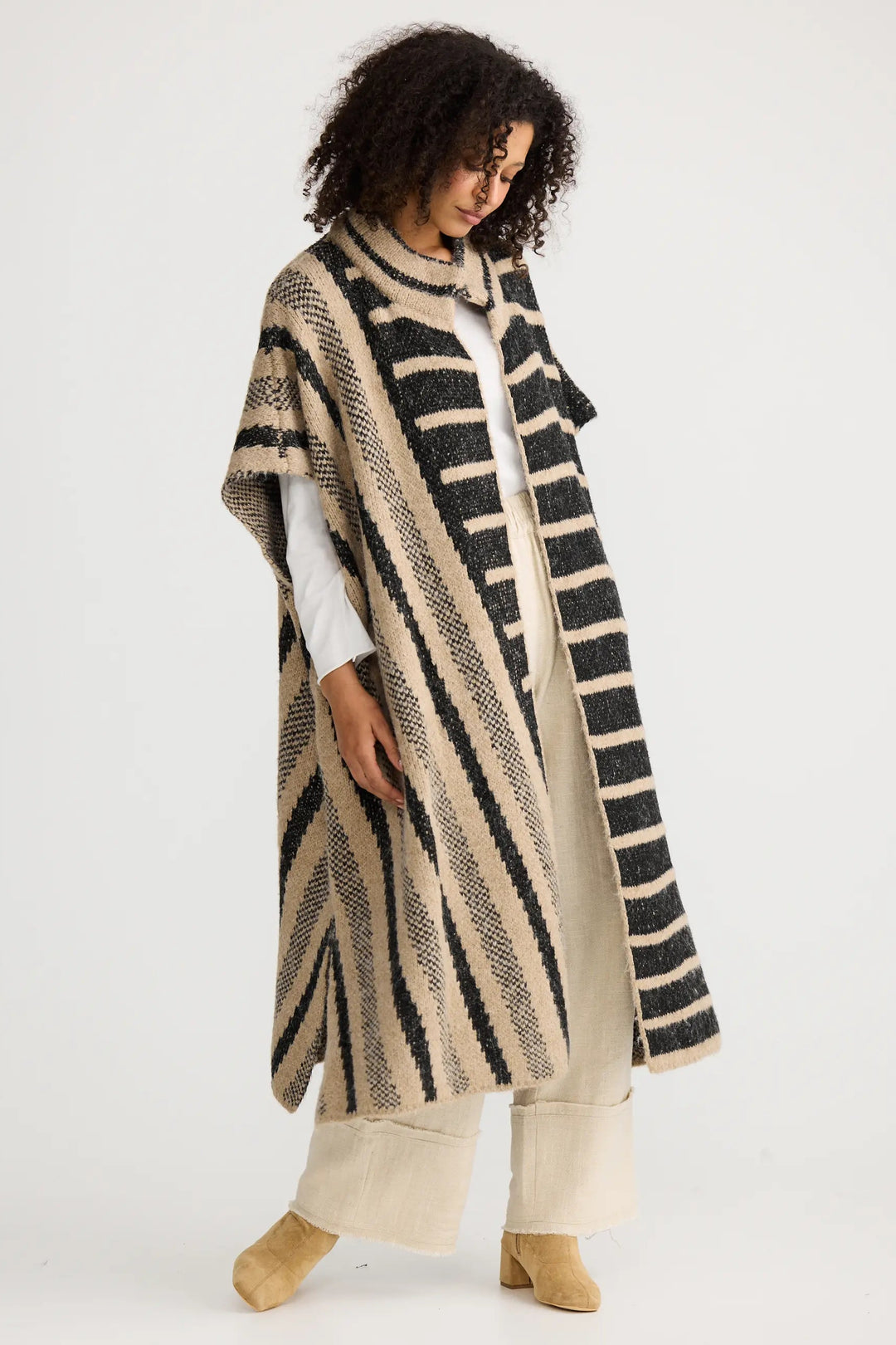 Mirador Knit Cape
