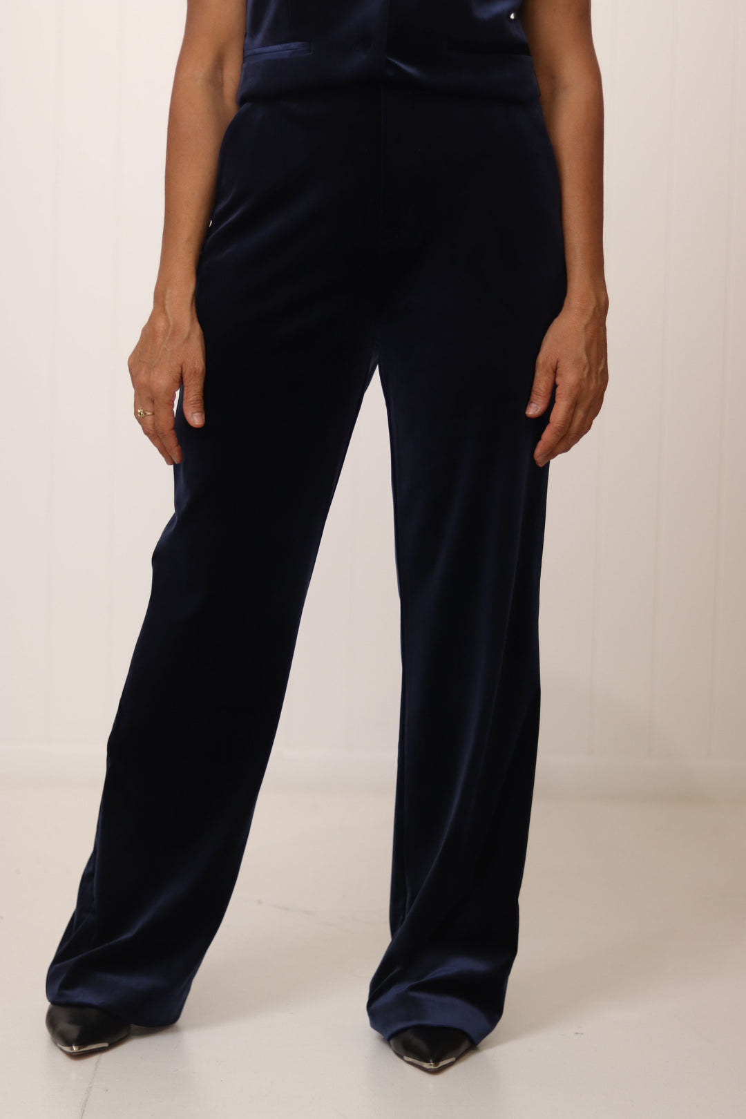 Jets Velvet Pant