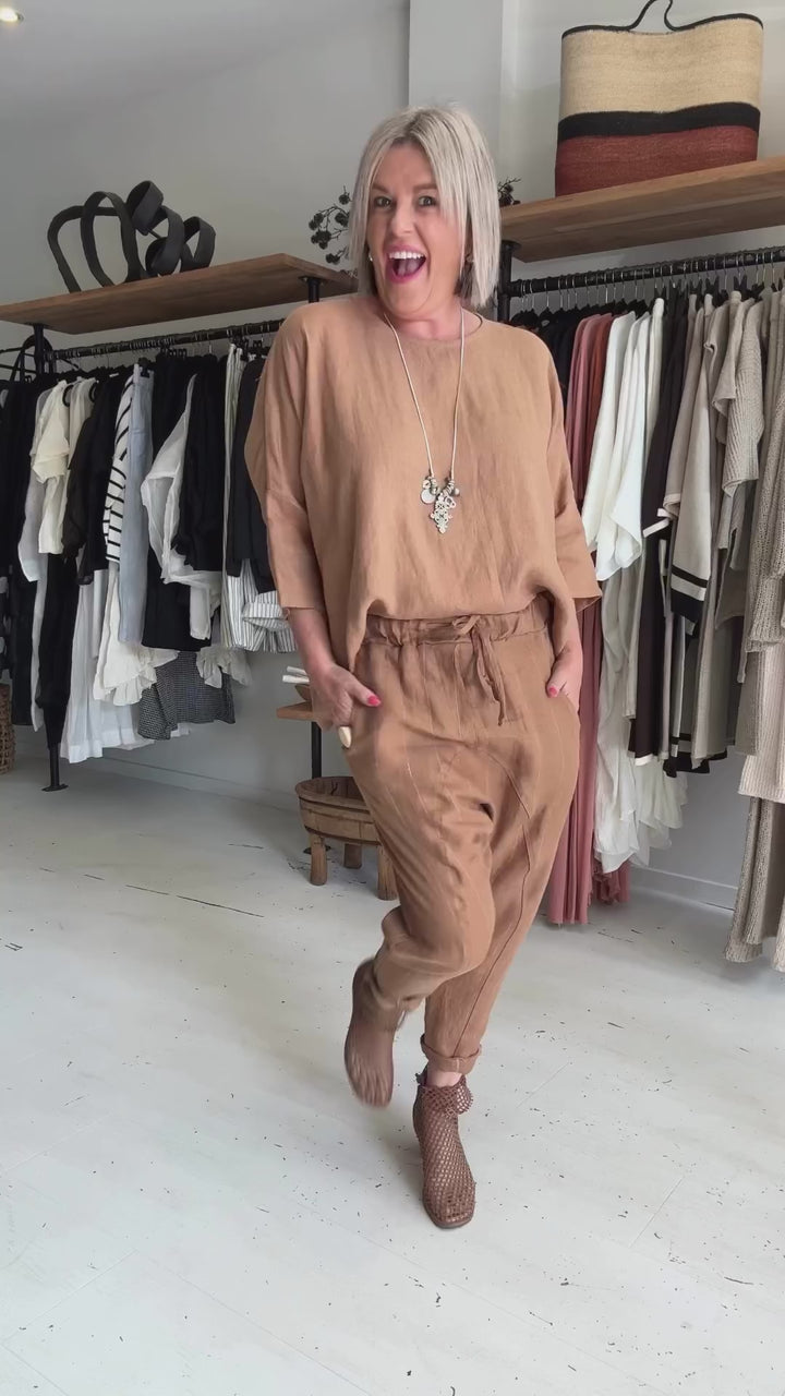 Hinley Top Sleeved Biscuit