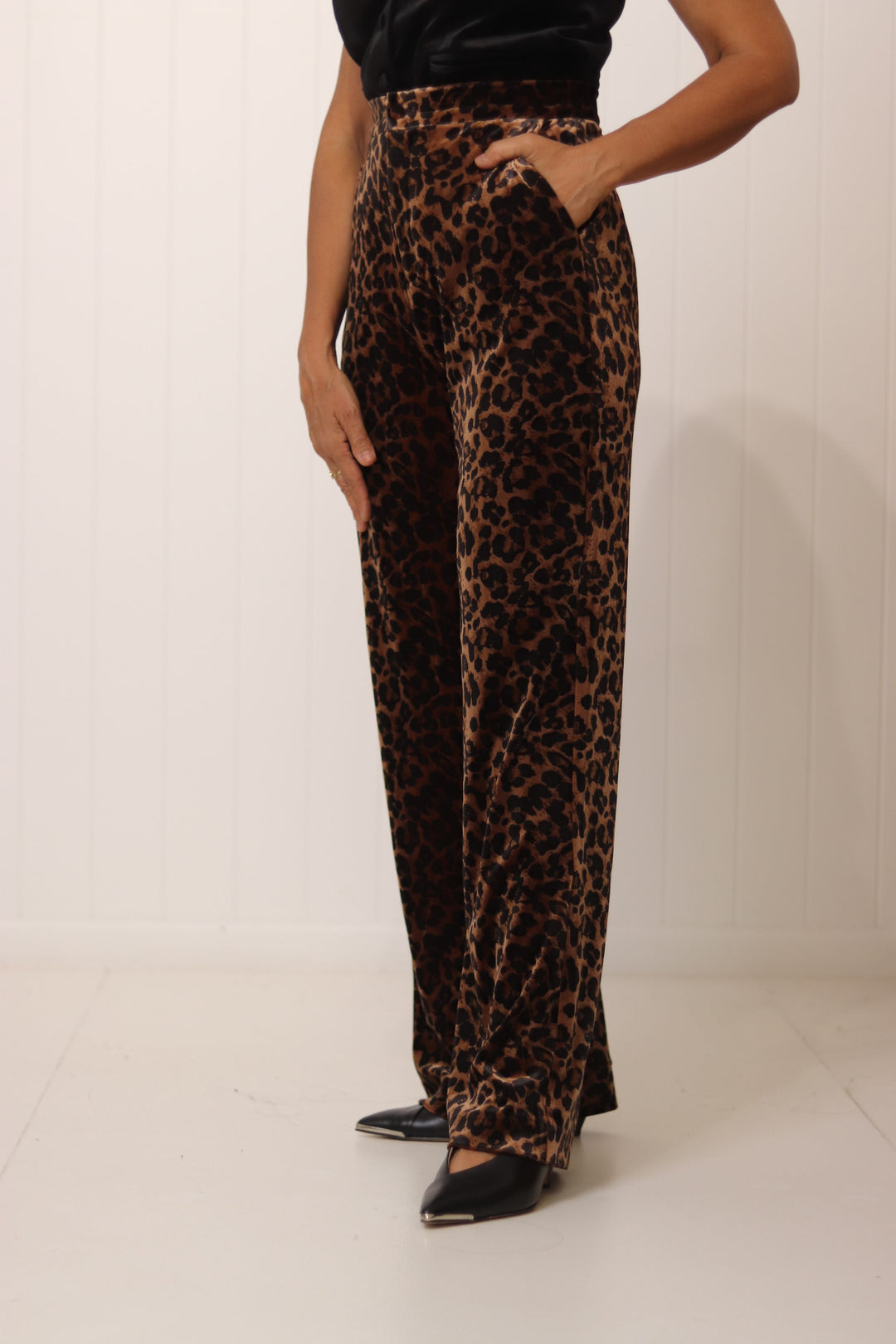Jets Velvet Pant