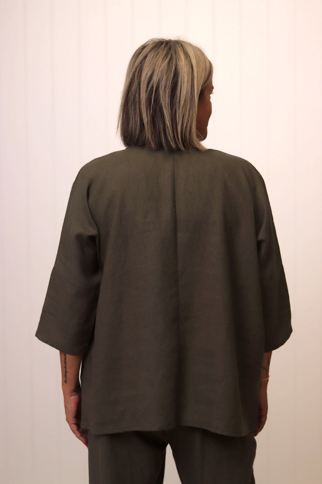 Hinley Top Sleeved Khaki