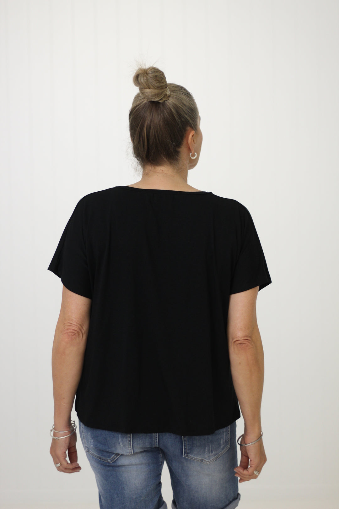 AKEY BAMBOO TEE BLACK