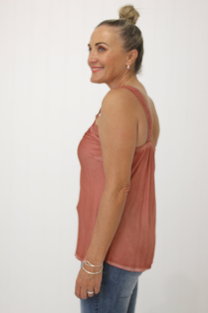 Noemi Lace Cami Peach