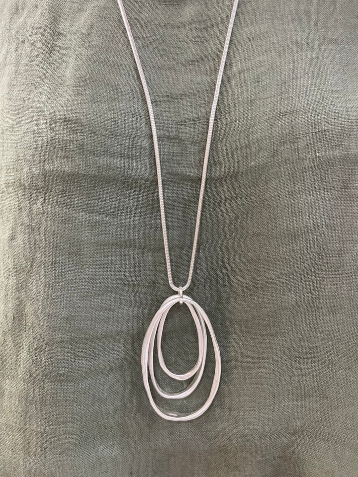 Subic Necklace Silver